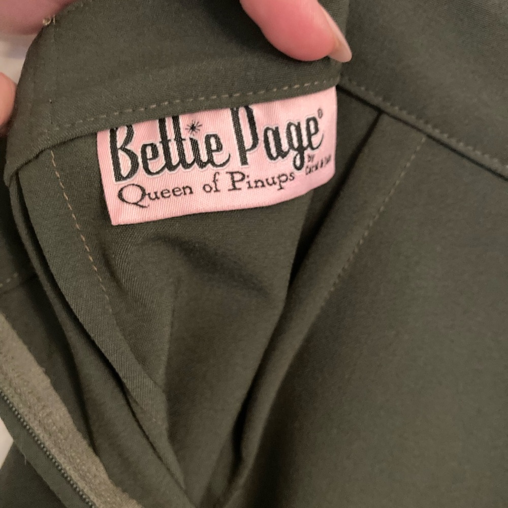 NWT Bettie Page Pencil Skirt. Olive Green. - Picture 5 of 13
